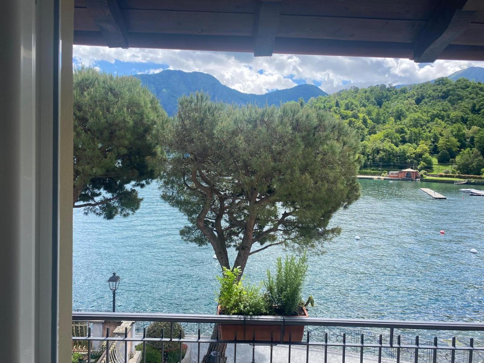La Casa Sul Lago เลนโน ภายนอก รูปภาพ